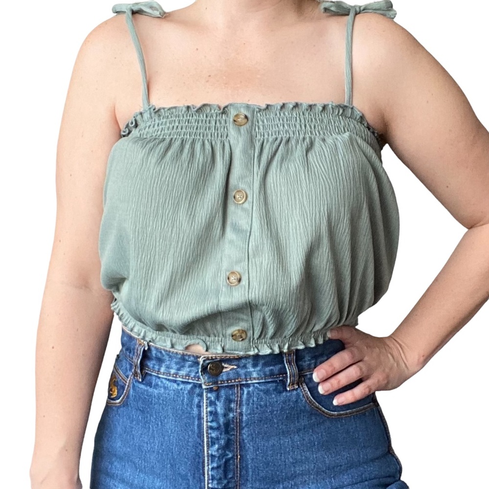 Cropped tank, size L, tie/adjustable straps